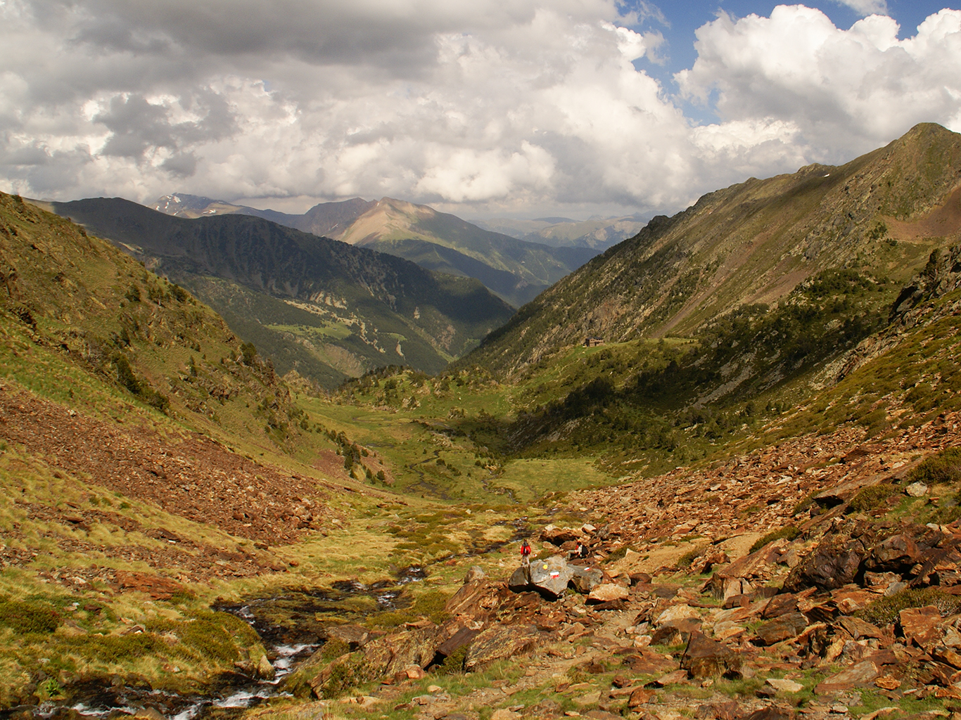 Rozmanitá horská krajina NP Sierra de Guadarrama