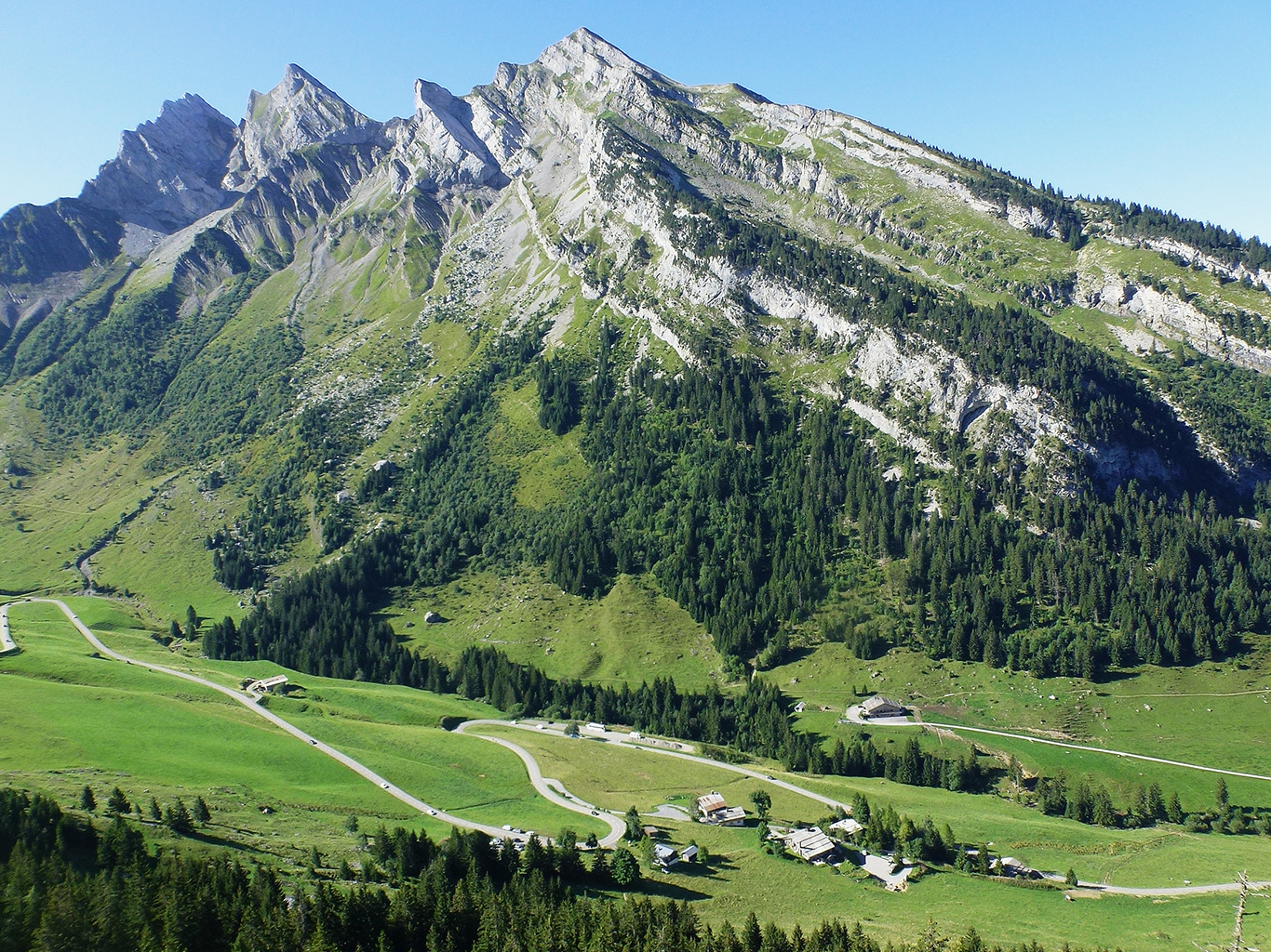 Aiguille des Calvaires v masivu Aravis