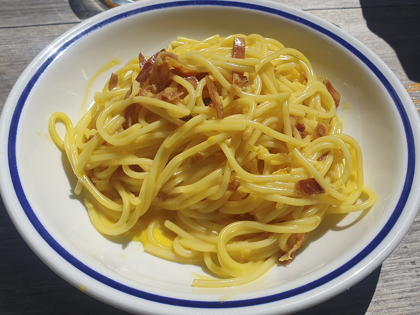 Na dolomitské horské chatě si můžete vychutnat i pravé italské spaghetti