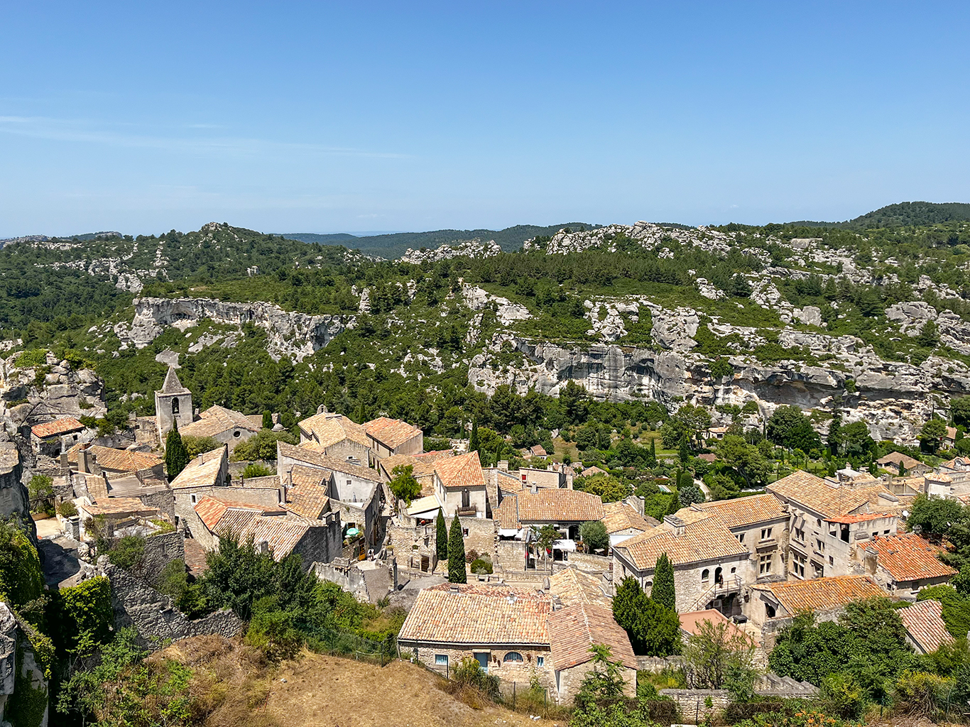 Vesnice Monieux poblíž soutěsky Gorges de la Nesque