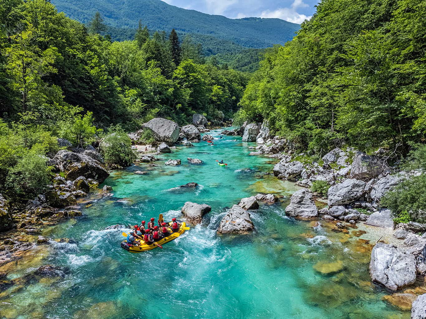 Rafting na řece Soča je nezapomenutelný zážitek