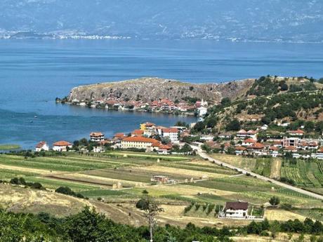 Rybářská vesnice Lin u Ohridského jezera