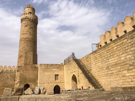 Palácová mešita v Baku pochází z 15. století