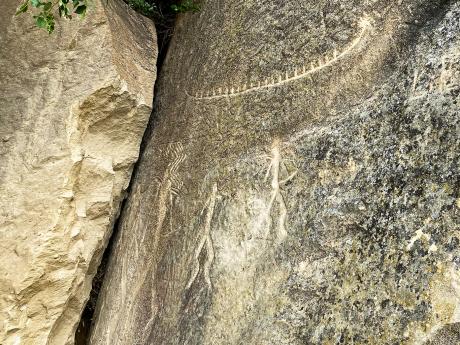 Skalní rytiny v Gobustánu jsou součástí světového dědictví UNESCO
