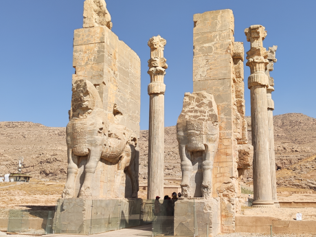 Výzdoba brány a sloupů v Persepoli