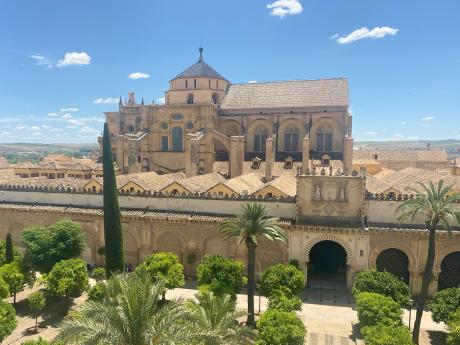 Mezquita-Catedral de Córdoba je světoznámým příkladem maurské architektury
