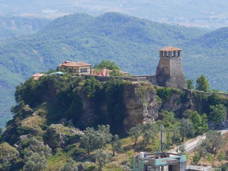 Na hradě v Krujë vedl národní hrdina Skanderbeg odboj proti Osmanům
