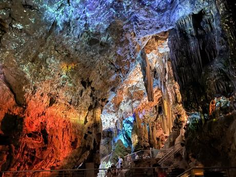 Jeskyně svatého Michala je přírodní jeskynní systém na Gibraltaru