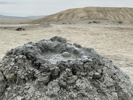 Oblast Gobustánu má největší koncentraci bahenních sopek na světě