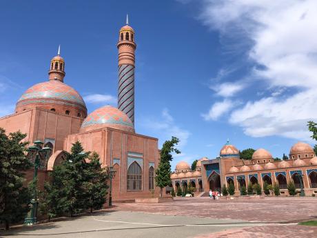 Mauzoleum Imamzadeh neboli mešita Goy Imam leží nedaleko města Gandža