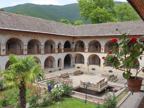 Starobylý karavanseráj v Šeki sloužil jako odpočívadlo pro obchodníky