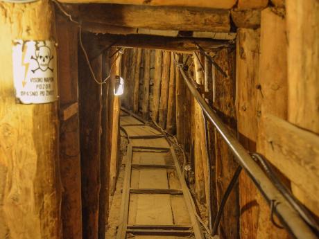 Tunel spasa spojoval za války Sarajevo se světem