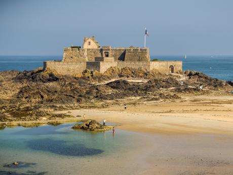 Fort National na ostrůvku u Saint Malo
