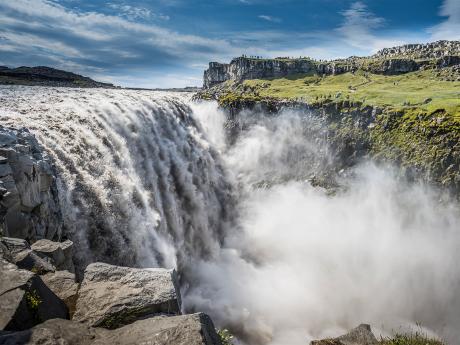 Dettifoss je nejmohutnější vodopád v Evropě