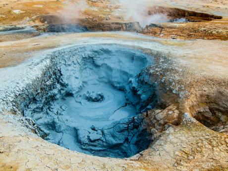 Bublající bahno v Námafjallu