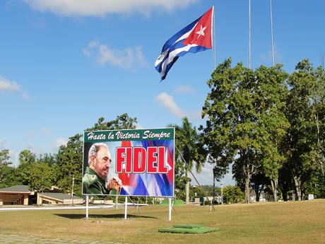 Billboardy oslavující Fidela Castra uvidíte na celé Kubě