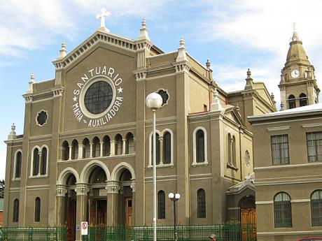 Jeden z mnoha kostelíků v Punta Arenas, nejjižnějším městě Chile