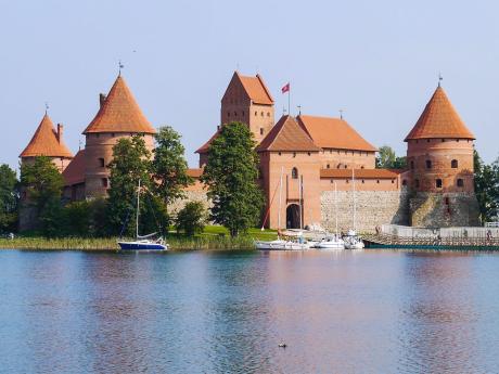 Vodní hrad Trakai leží na jezeře Galvė