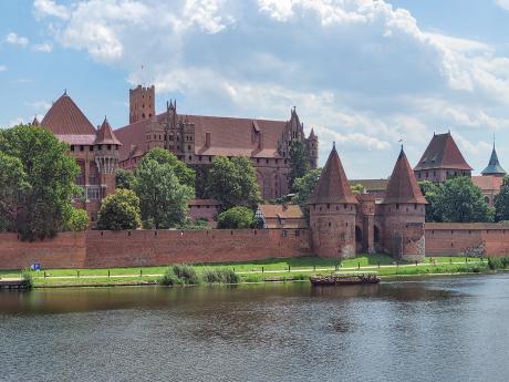 Hrad Malbork je největší cihlová stavba na světě