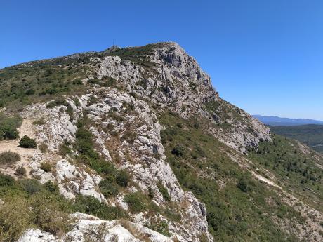 Montagne Ste-Victoire je známá jako Cézannova hora
