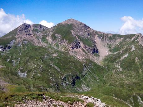 Výhled na Titov Vrh, nejvyšší vrchol pohoří Šar Planina