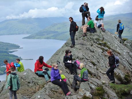 Pauza na vyhlídce Ben A'an v národním parku Trossachs